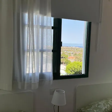 Golden Views Apartment